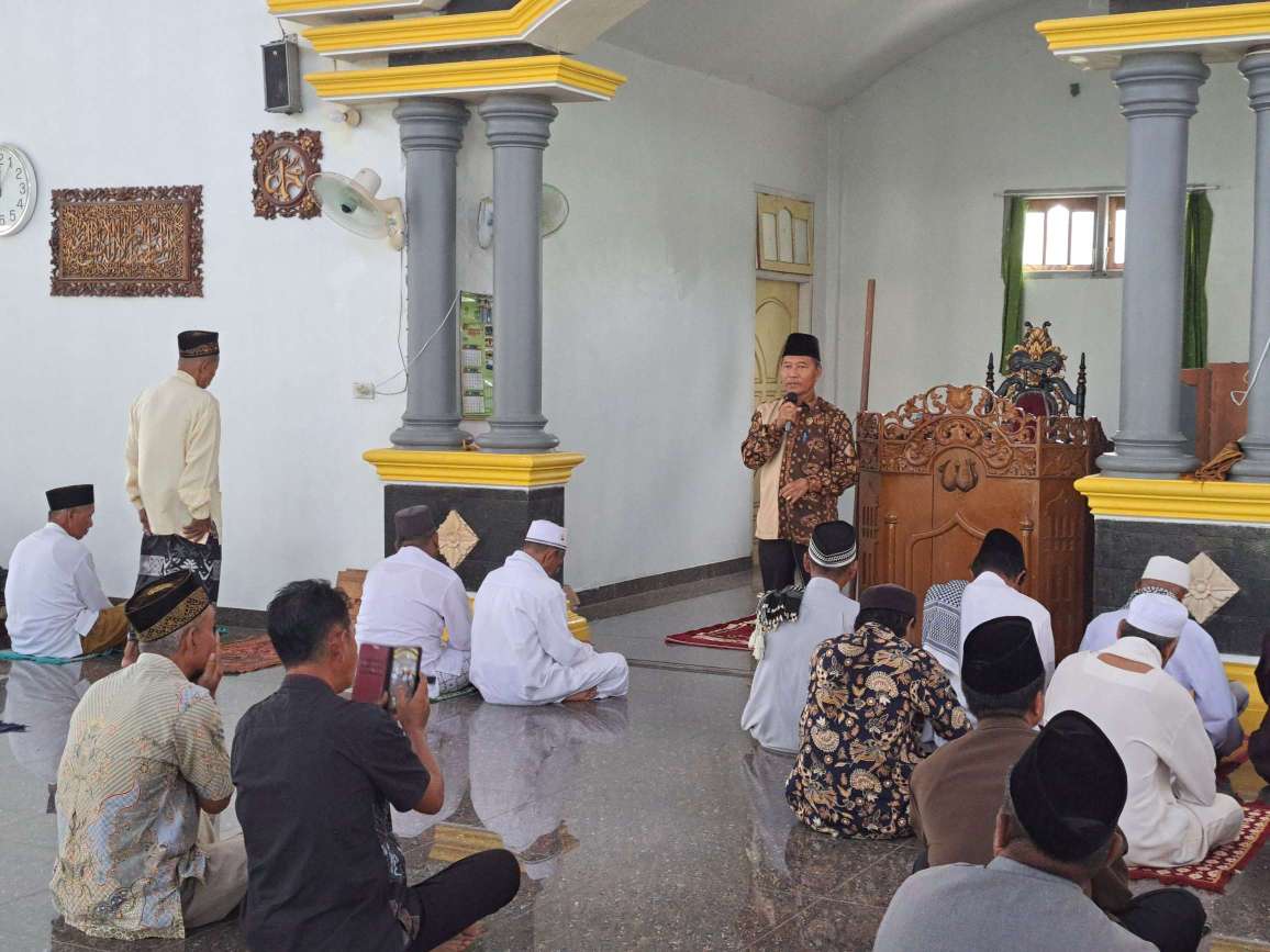 Camat Sungai Lilin Gelar Safari Jum'at di Masjid Almuhajirin Desa Nusa Serasan