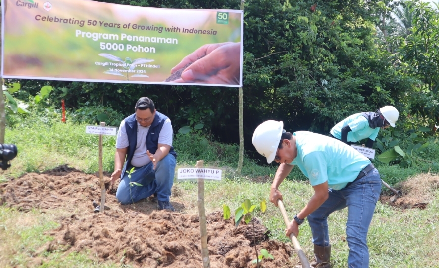 Rayakan Ulang Tahun Cargill Hadir di Indonesia, Hindoli Tanam Ribuan Pohon