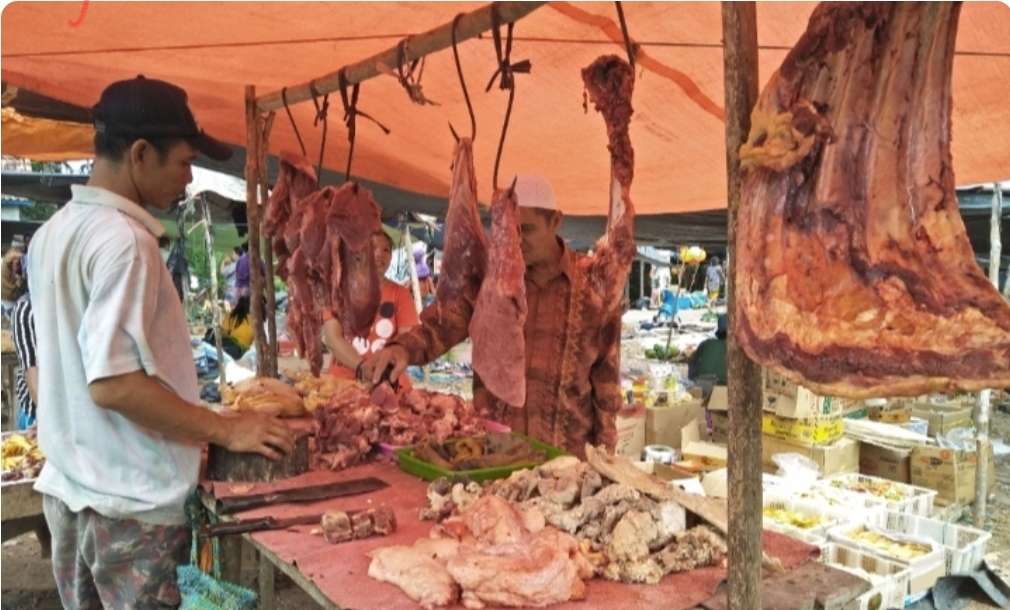 Stok Kurban Masih Banyak, Harga Daging di Pasar Kalangan Melandai