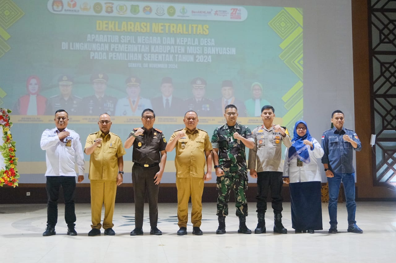 Disaksikan Forkopimda, ASN dan Kepala Desa Deklarasi Bersama Untuk Netralitas Pilkada 2024 di Muba, 