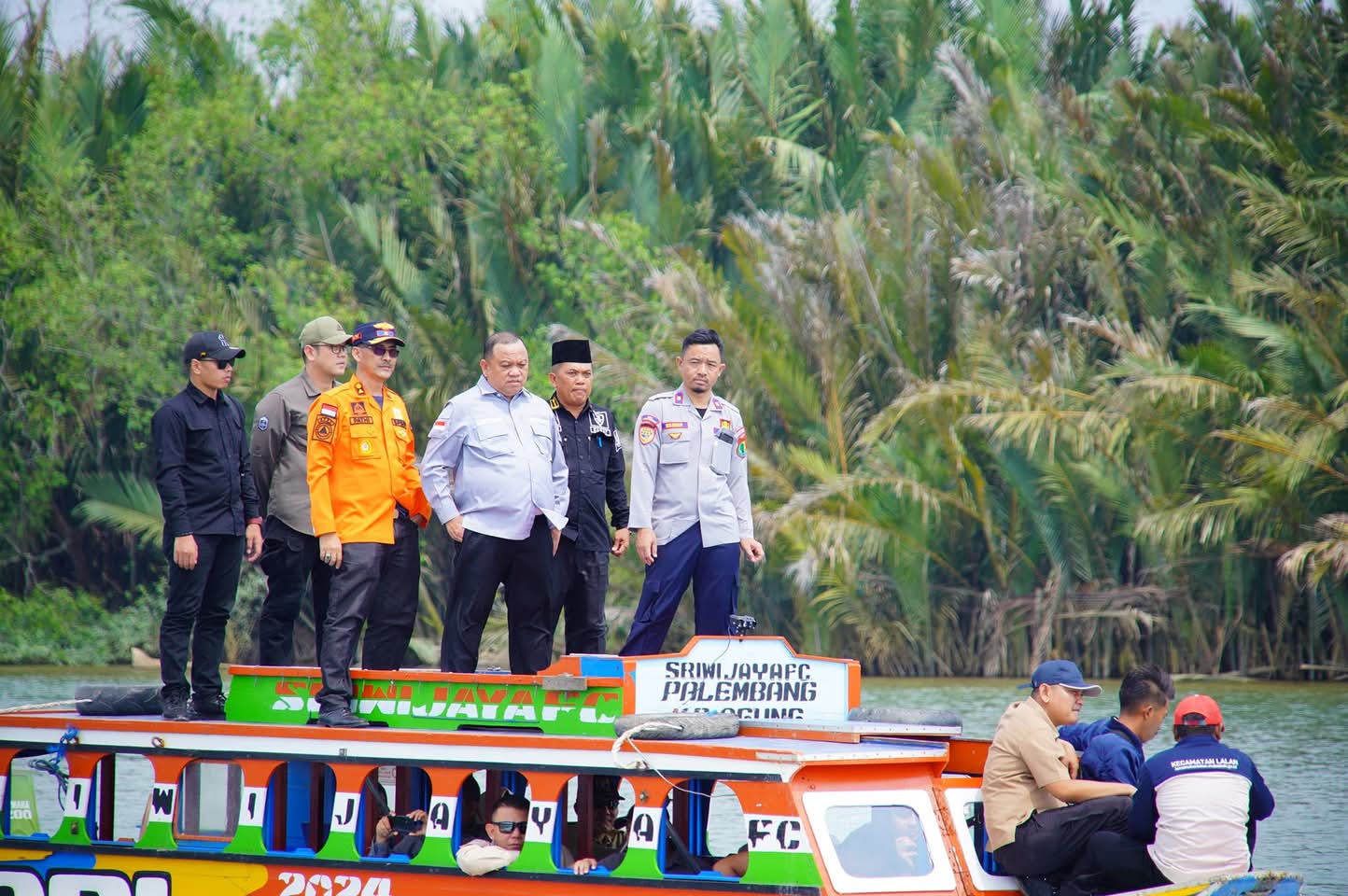 Pj Bupati Muba Sandi Fahlepi Tinjau Layanan Penyebrangan Sementara di Jembatan P6 Lalan