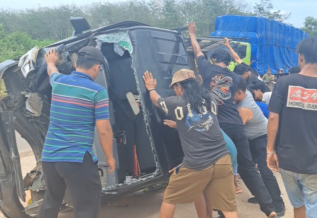 Kecelakaan di Jalintim Sungai Lilin Libatkan Mobil Pickup dan Sepeda Motor, Tujuh Orang Luka-Luka