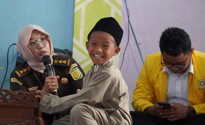 Kunjungi Ponpes Rumah Tahfidz Nurul Hikmah, Kejati Sumsel Bagikan Kiat Beretika Dalam Bermedsos