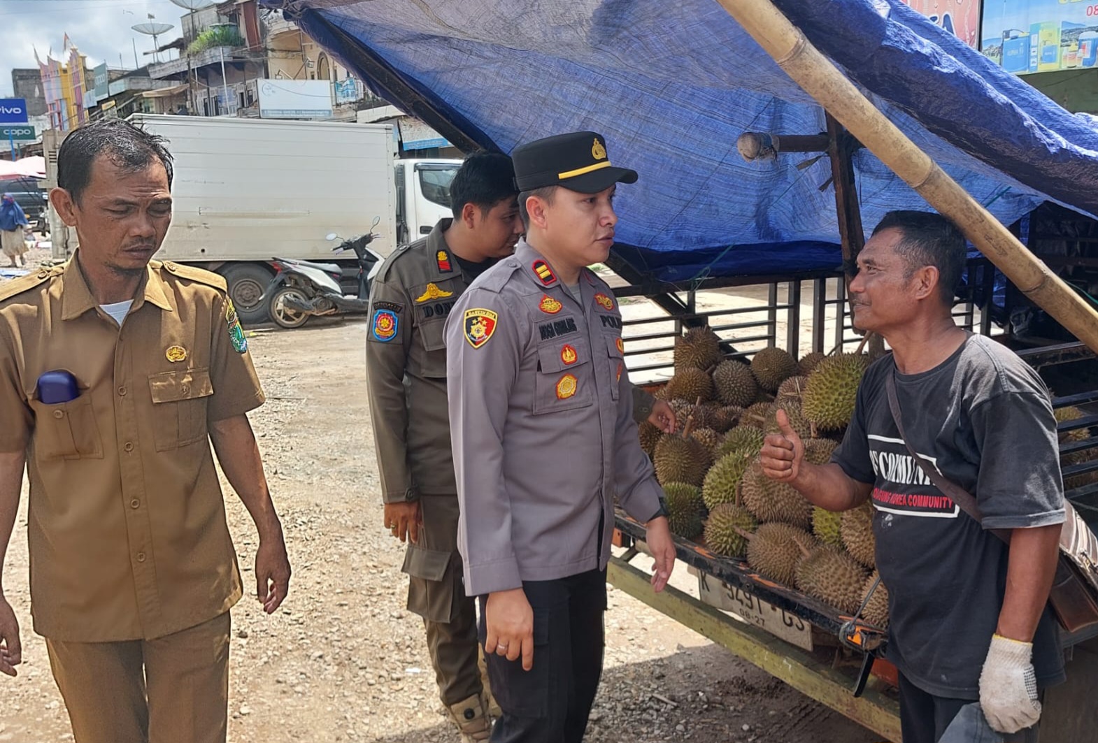 Antisipasi Kemacetan di Pasar Sungai Lilin Saat Arus Mudik, Kapolsek Cek Lahan Parkir dan Lapak Pedagang