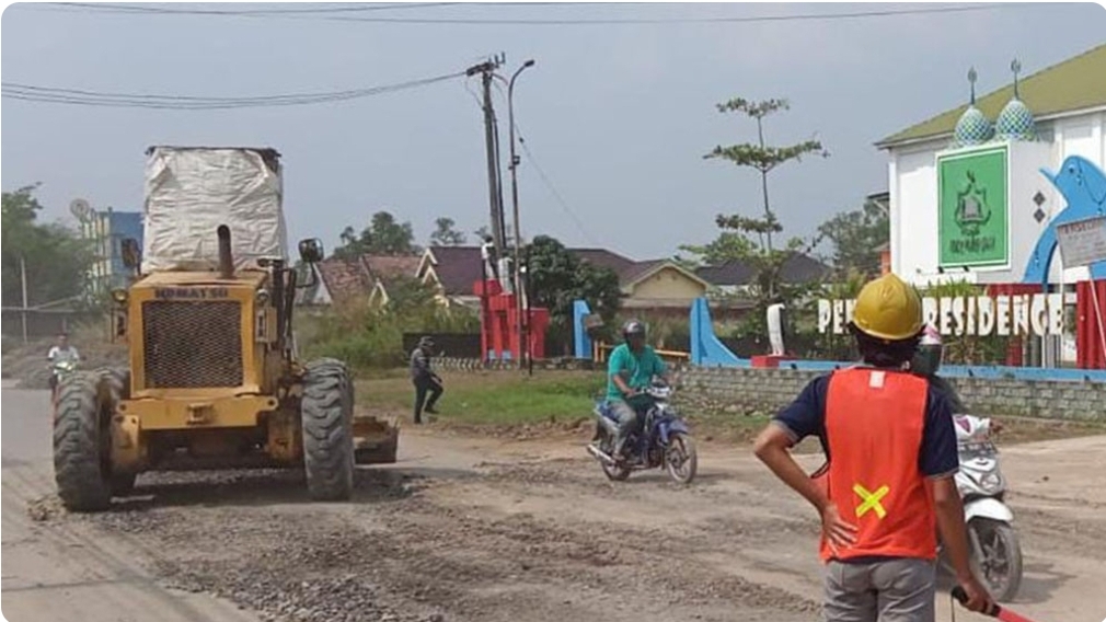 Sering Dikeluhkan, Akhirnya Jalan Tegal Binangun Diperbaiki