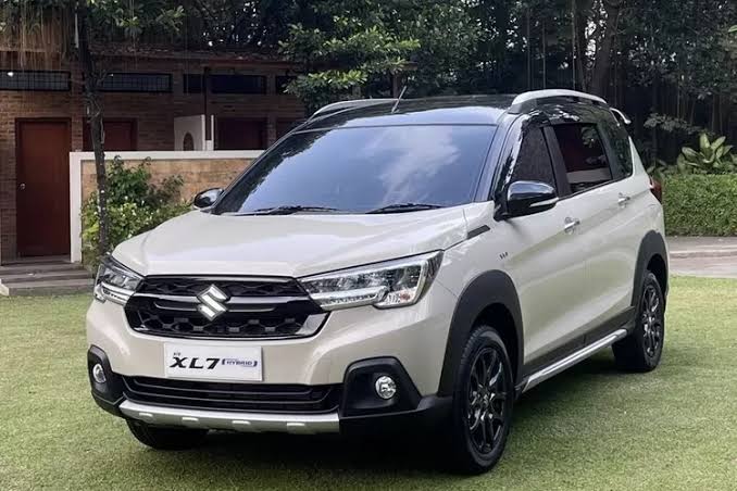 Suzuki XL7 Hadir dengan Diskon Menarik Hingga Rp 27 Juta di Juli 2024