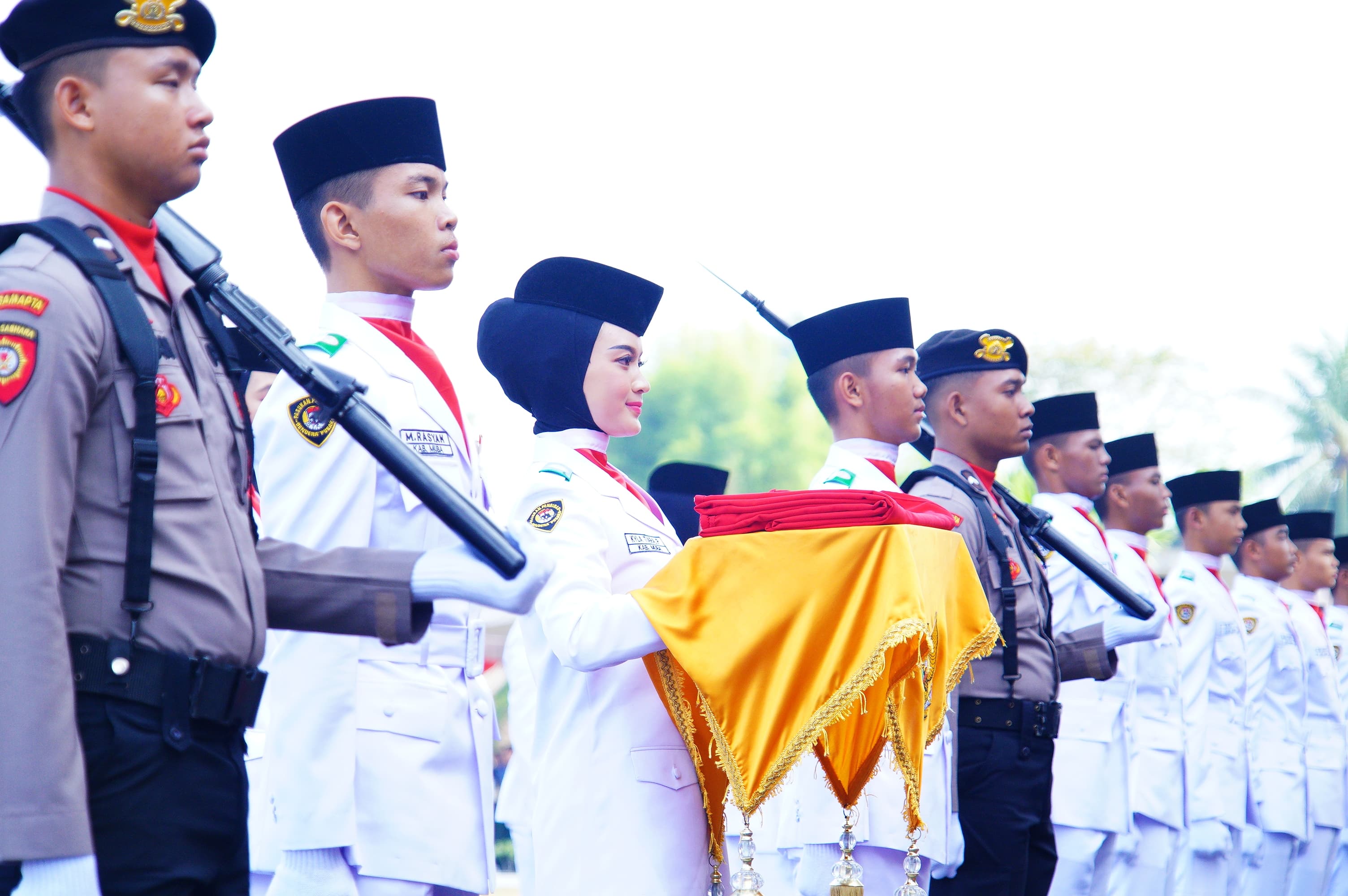 Melihat Perjalanan Kyla Tiara Putri, sang Pembawa Baki Pengibaran Bendera Merah Putih di HUT ke-79 RI