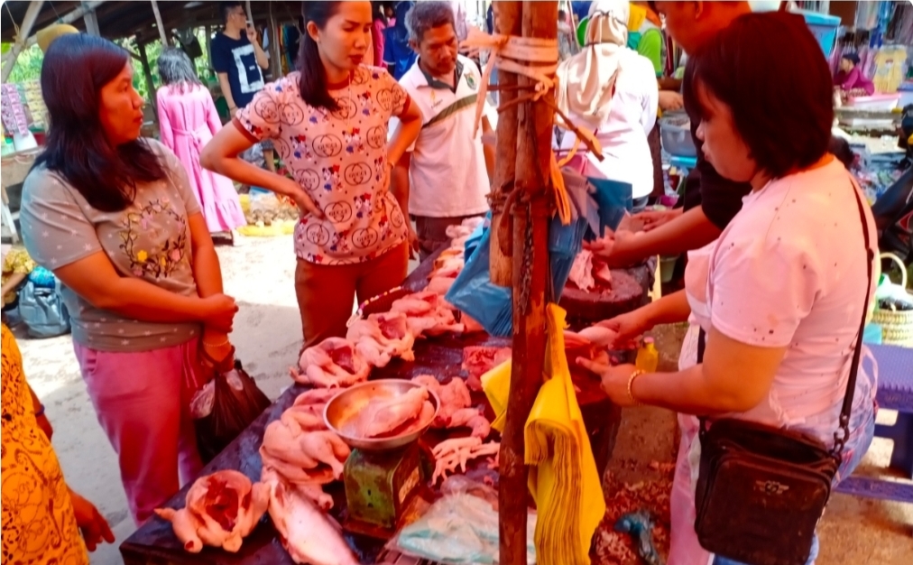 Harga Ayam Potong di Pasar Kalangan Ngulak Stabil di Rp 33 Ribu per Kilogram, Permintaan Mulai Naik