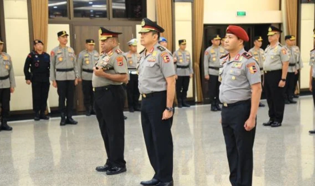 Jenderal Sigit Naikkan Pangkat 12 Pati Polri, Berikut Daftarnya