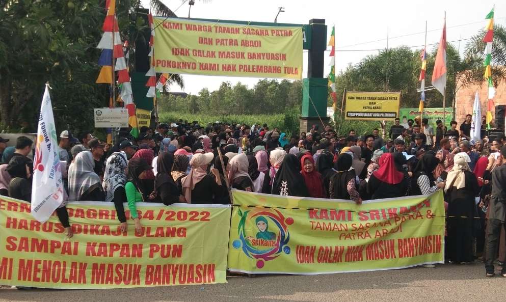 Ratusan Warga Diwilayah ini Kembali Gelar Aksi Damai, Tolak Ikut Masuk Wilayah Kabupaten Banyuasin