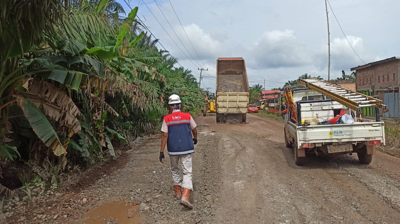 Terdampak Pembangunan Tol Betung–Jambi, HKI Perbaiki Jalan Sungai Lilin–Keluang