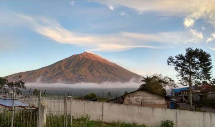 3 Gunung Paling Mistis di Pulau Sumatera, Salah Satunya di Sumsel