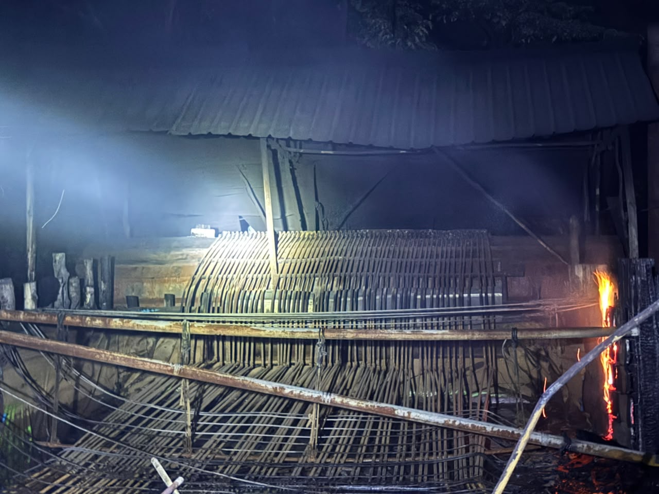 Bak Penampungan Minyak Ilegal di Sanga Desa Terbakar, Polisi Amankan Pria 47 Tahun