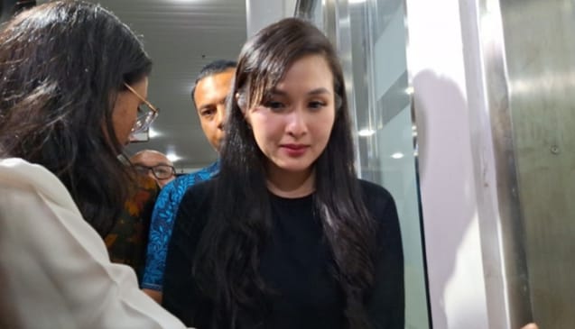 Terkait Kasus Timah, Aktris Sandra Dewi Diperiksa Kejagung Selama 10 Jam