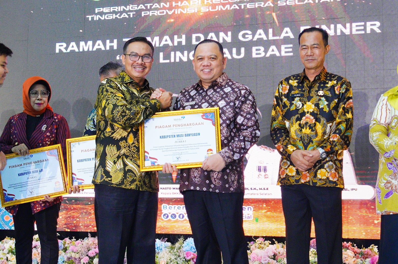 Pemkab Muba Raih Juara 1 Penghargaan Kategori Pelayanan KB Perusahaan 