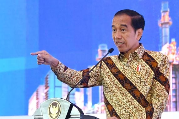 Presiden Jokowi Beri Instruksi Kepada MenPAN-RB Terkait Honorer, Apa Itu?