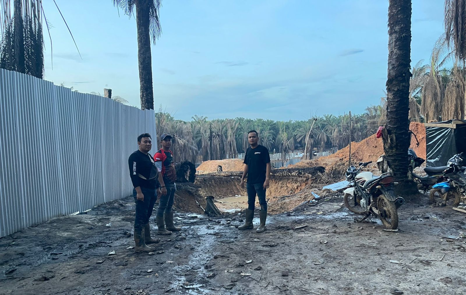 Terkait Kabar Kebakaran Terbaru Sumur Minyak Ilegal di Keluang, Polisi Pastikan Nihil