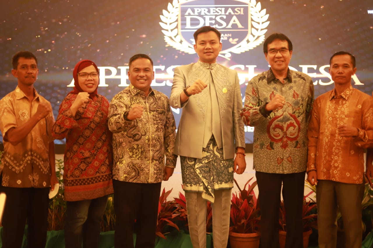 Desa Bukit Jaya Raih Penghargaan Apresiasi Desa Keterbukaan Informasi Publik 2022