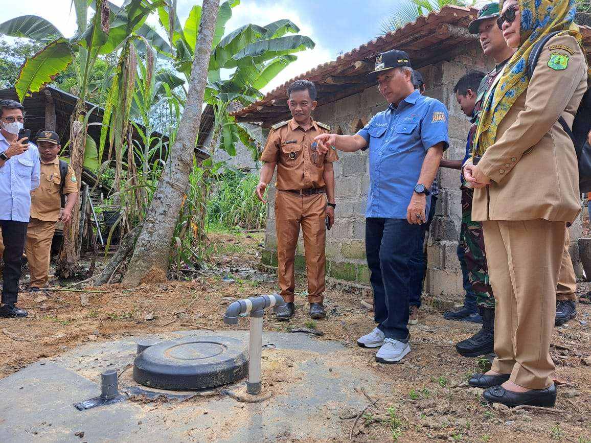 50 KK di Mulyo Rejo Dapat Bantuan Pembuatan WC, Warga Antusias dan Berterima Kasih