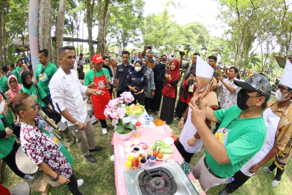 Keseruan Pj Bupati Muba Lomba Masak Nasi Goreng Forkopimda dan OPD