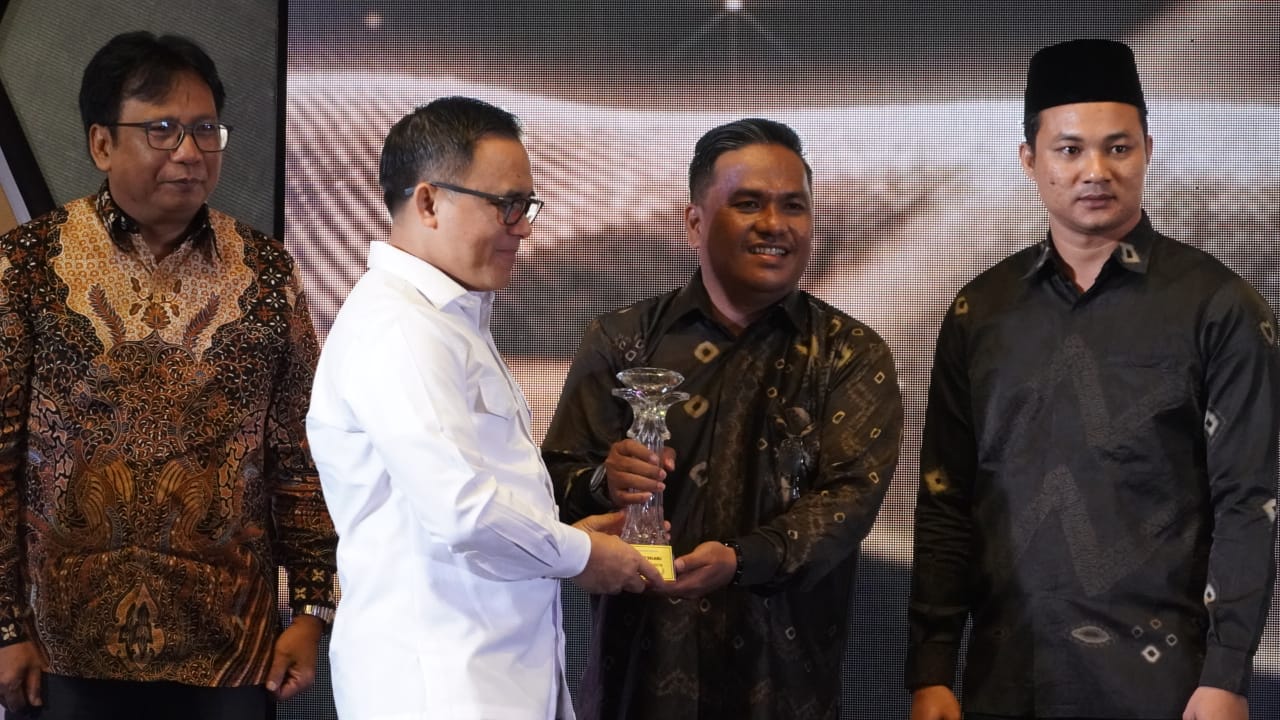 Muba Bangga, Desa Bukit Selabu Memproleh Anugerah Award Desa Cinta Statistik 2022