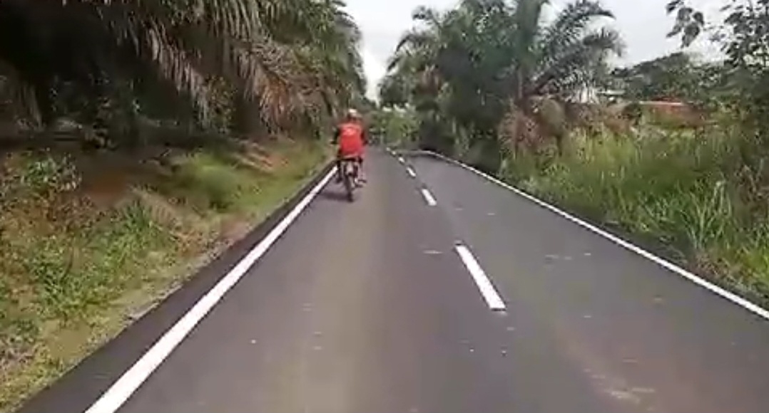 Jalan Lingkar Penghubung Antar Desa di Kecamatan Sungai Lilin Mulus