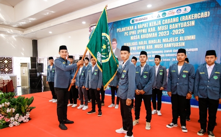 Sekda Apriyadi Mahmud Lantik PC IPNU dan IPPNU Muba Periode 2023-2025