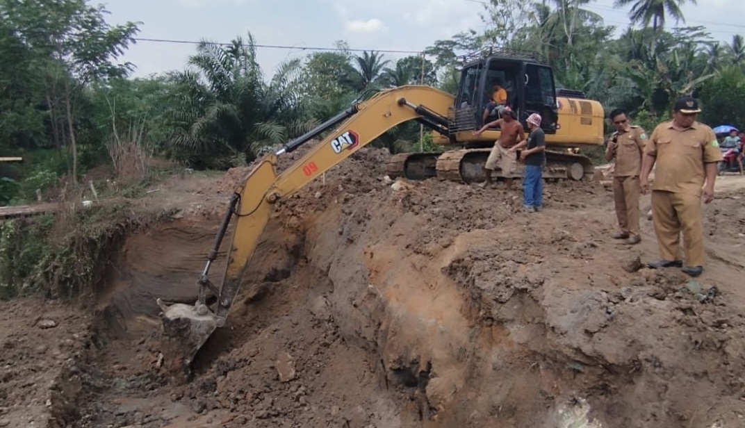 Akhirnya Jembatan Rusak di Desa Mulyo Rejo Dibangun Baru Secara Permanen.