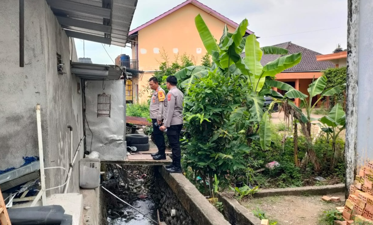 Usai Apel Pagi, Kapolres Cek Keadaan Lingkungan Mako Polres Muba