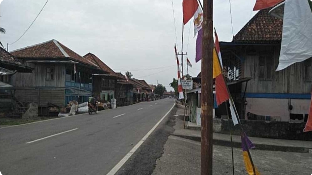 Semarak HUT RI ke-79, Sepanjang Jalinteng Sanga Desa Dihiasi Bendera