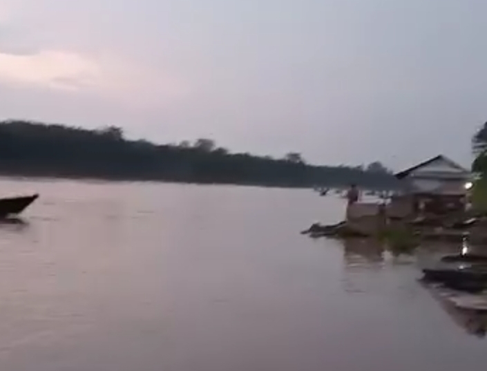 Seorang Gadis Warga Desa Muara Punjung Diduga Tenggelam Saat Sedang Mandi di Sungai Musi