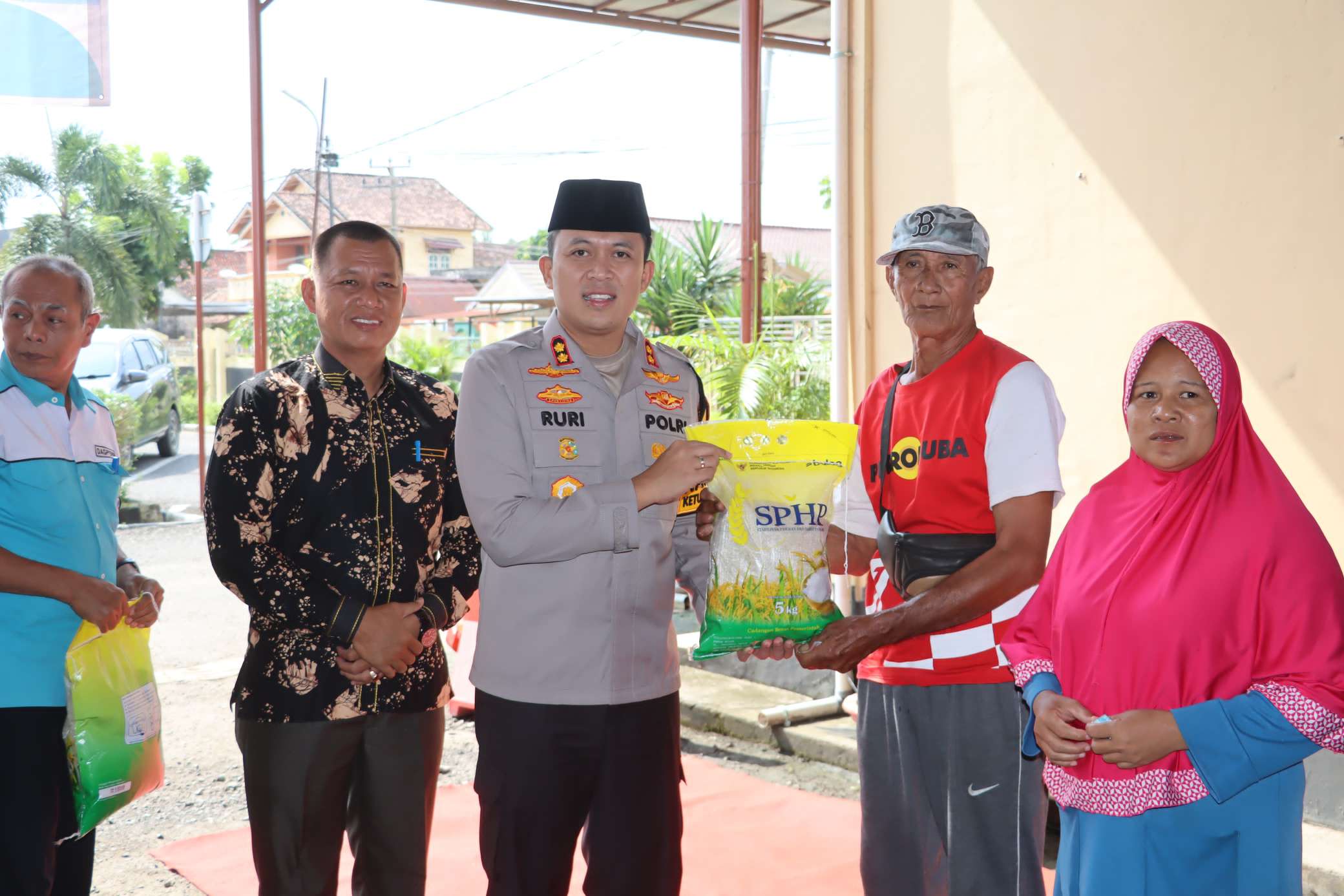 Polres Muba Siapkan 6 Ton Beras SPHP, Diserbu Ratusan Warga di Gerakan Pangan Murah