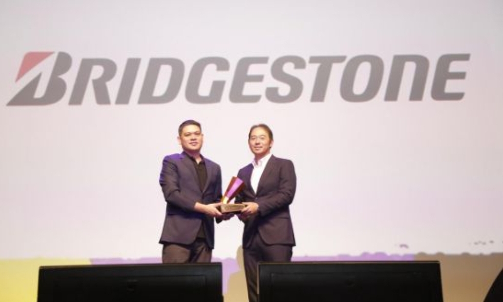 ,- Bridgestone Indonesia untuk ketujuh kalinya meraih penghargaan gold champion di ajang Wow 