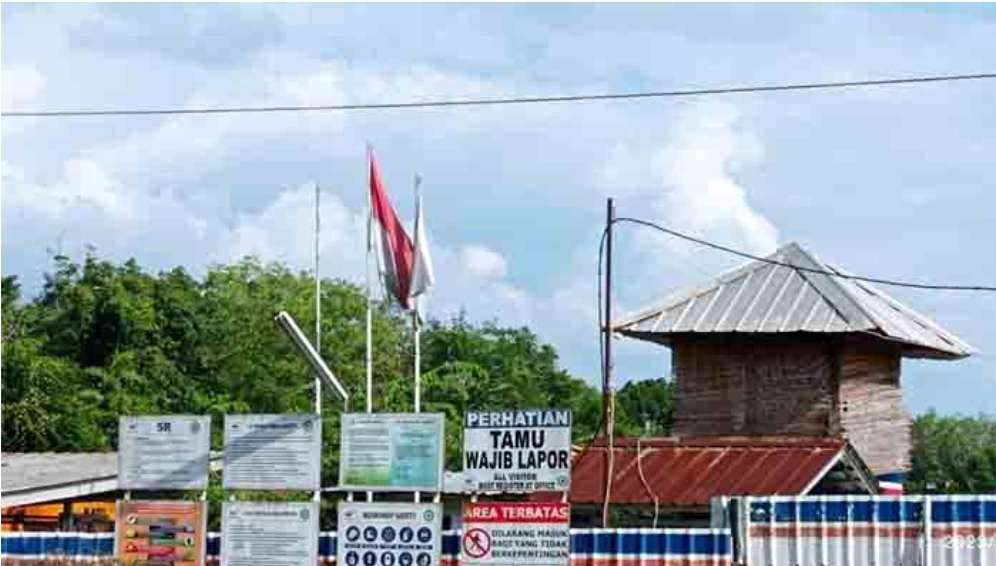 Momen HUT RI Ke-78, Ditemukan Bendera Lusuk dan Robek Berkibar di Gudang Logistik di Kecamatan Lais