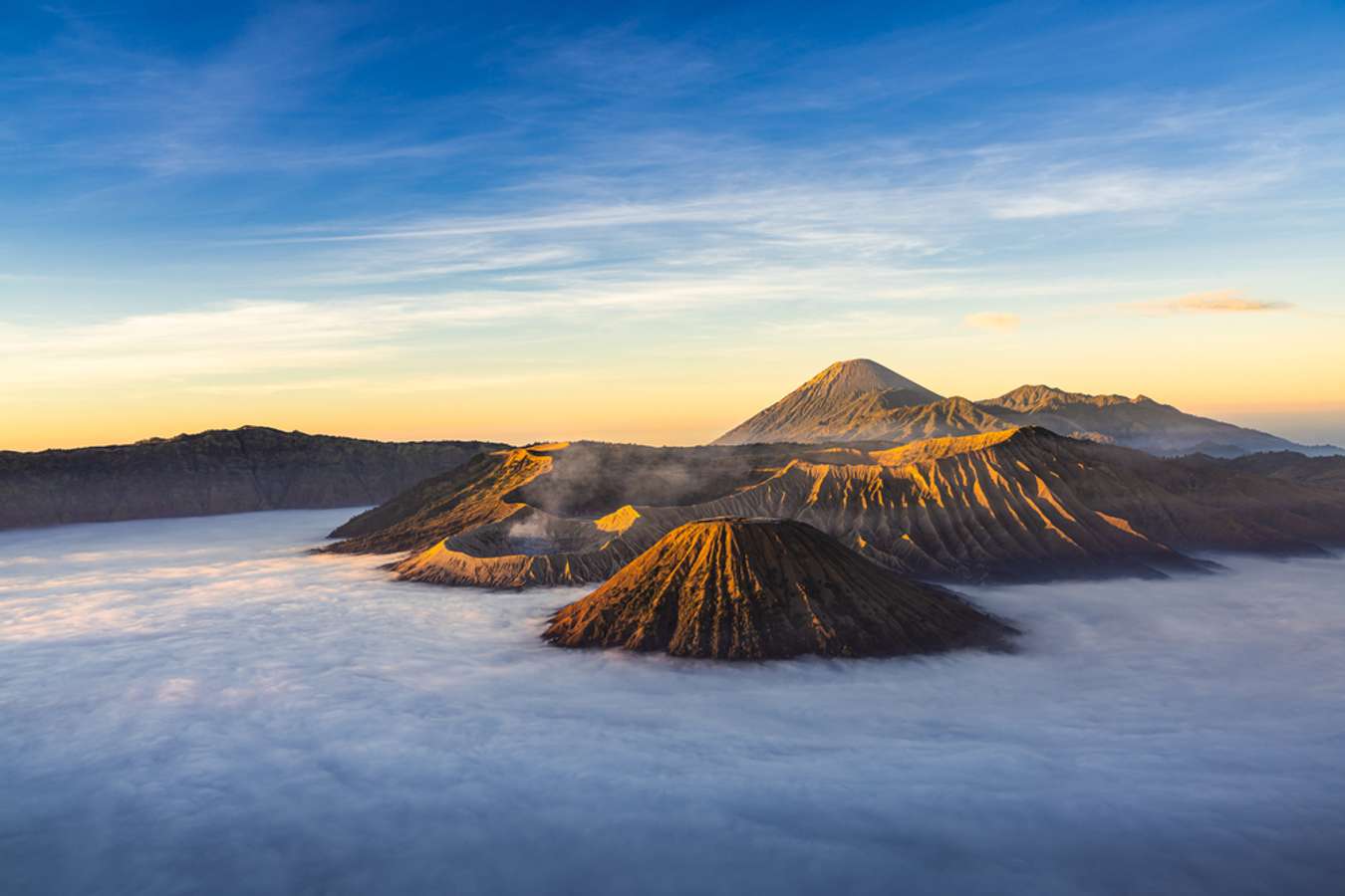 Jarang Diketahui! Inilah 5 Cerita Legenda Asal-usul Gunung di Indonesia