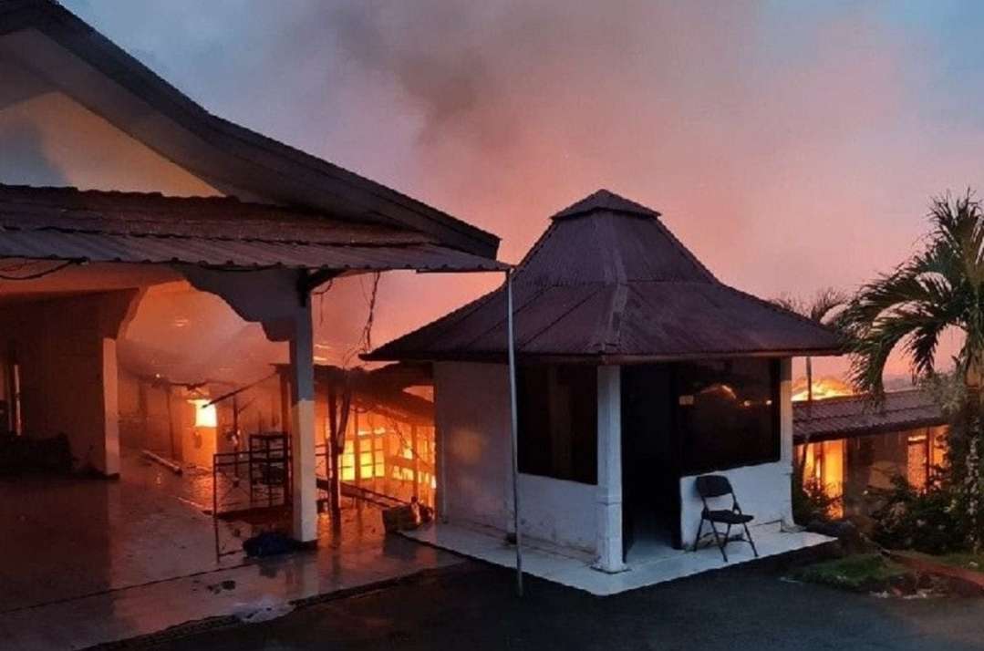 Rumah Dinas Kapolda Papua Terbakar, Penyebab Belum Diketahui