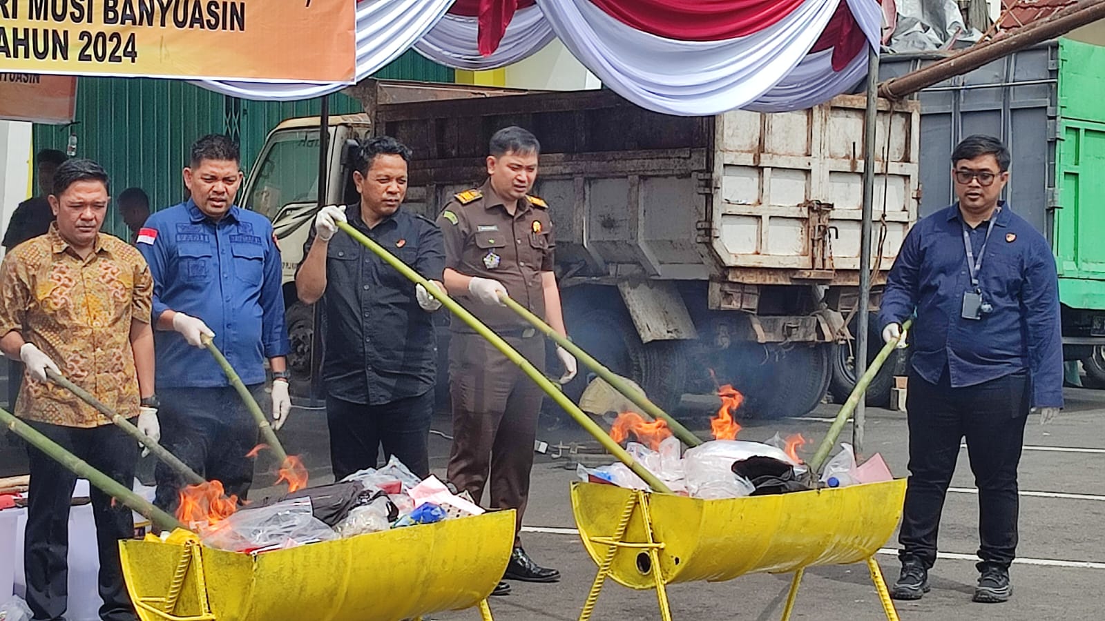 Kejari Muba Musnahkan Barang Bukti, Dari 110 Perkara Pidana 