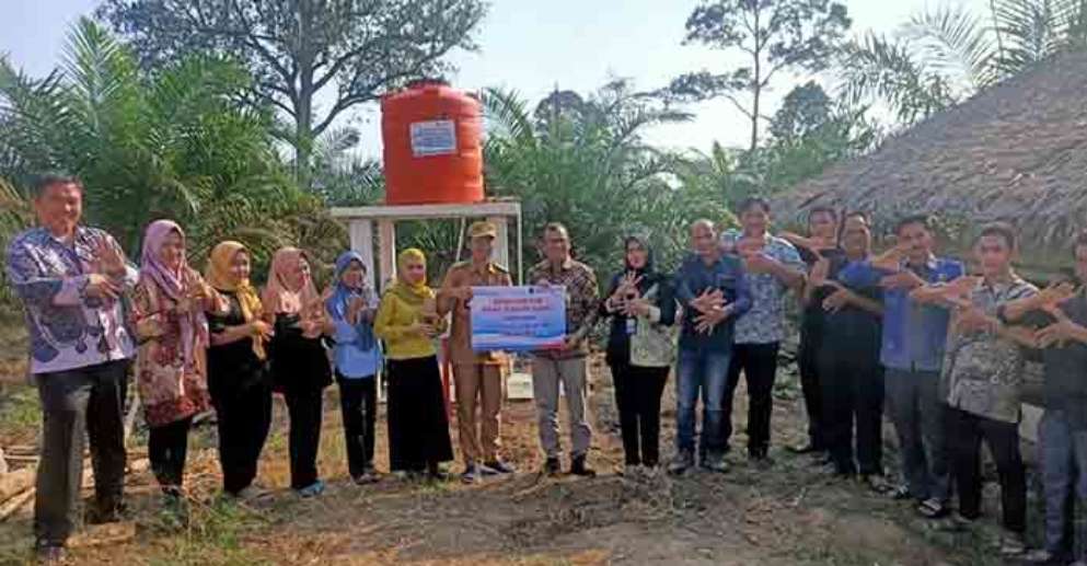 Bantu Atasi Kekeringan, Bank Sumsel Babel Bantu Sumur Bor di Desa Saud Batang Hari Leko