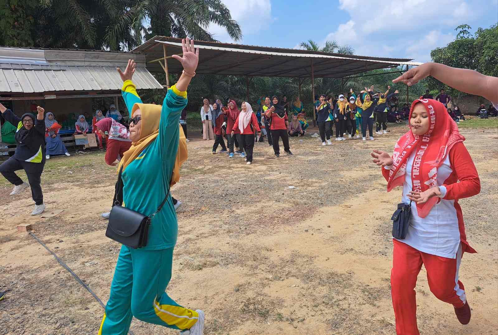 Kecamatan Sungai Lilin Gelar Lomba Tradisional, Diikuti Forkopimcam, Desa Hingga Dinas Instansi