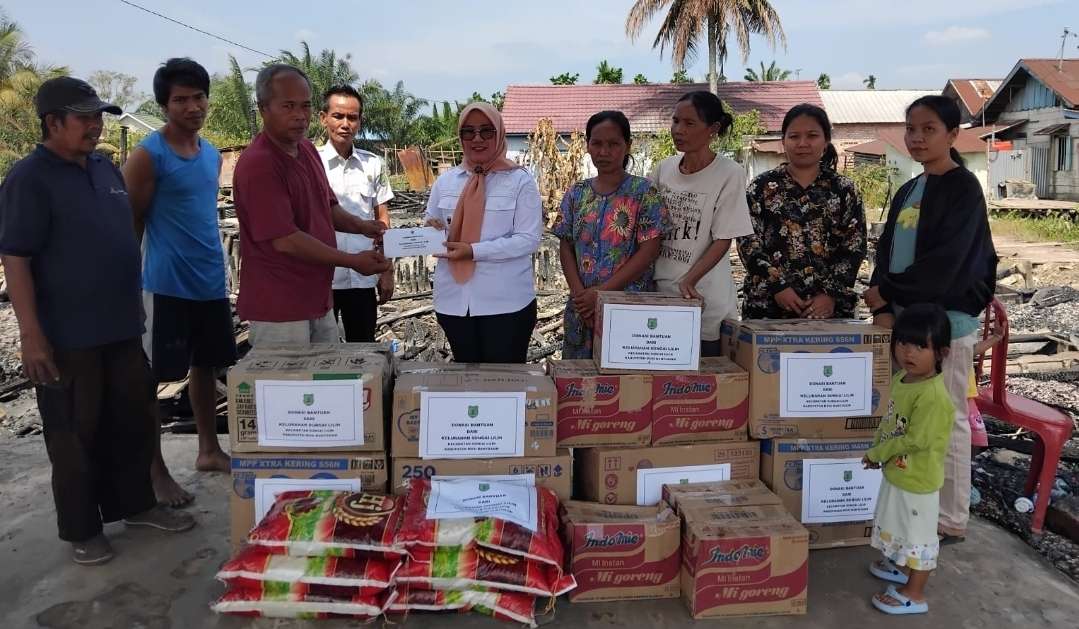 Kelurahan Sungai Lilin Salurkan Bantuan untuk Korban Kebakaran di Desa Pinang Banjar
