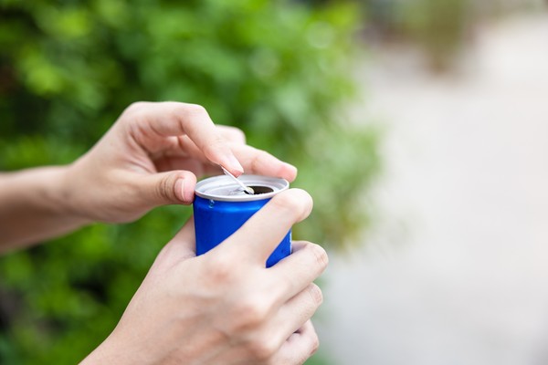 Mengapa Warga Zona Biru Menghindari Minuman Berenergi untuk Umur Panjang?