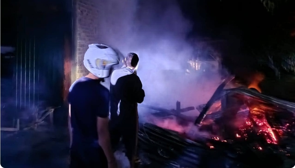 Respon Cepat Damkar Sungai Lilin Padamkan Kebakaran Rumah dalam Satu Jam