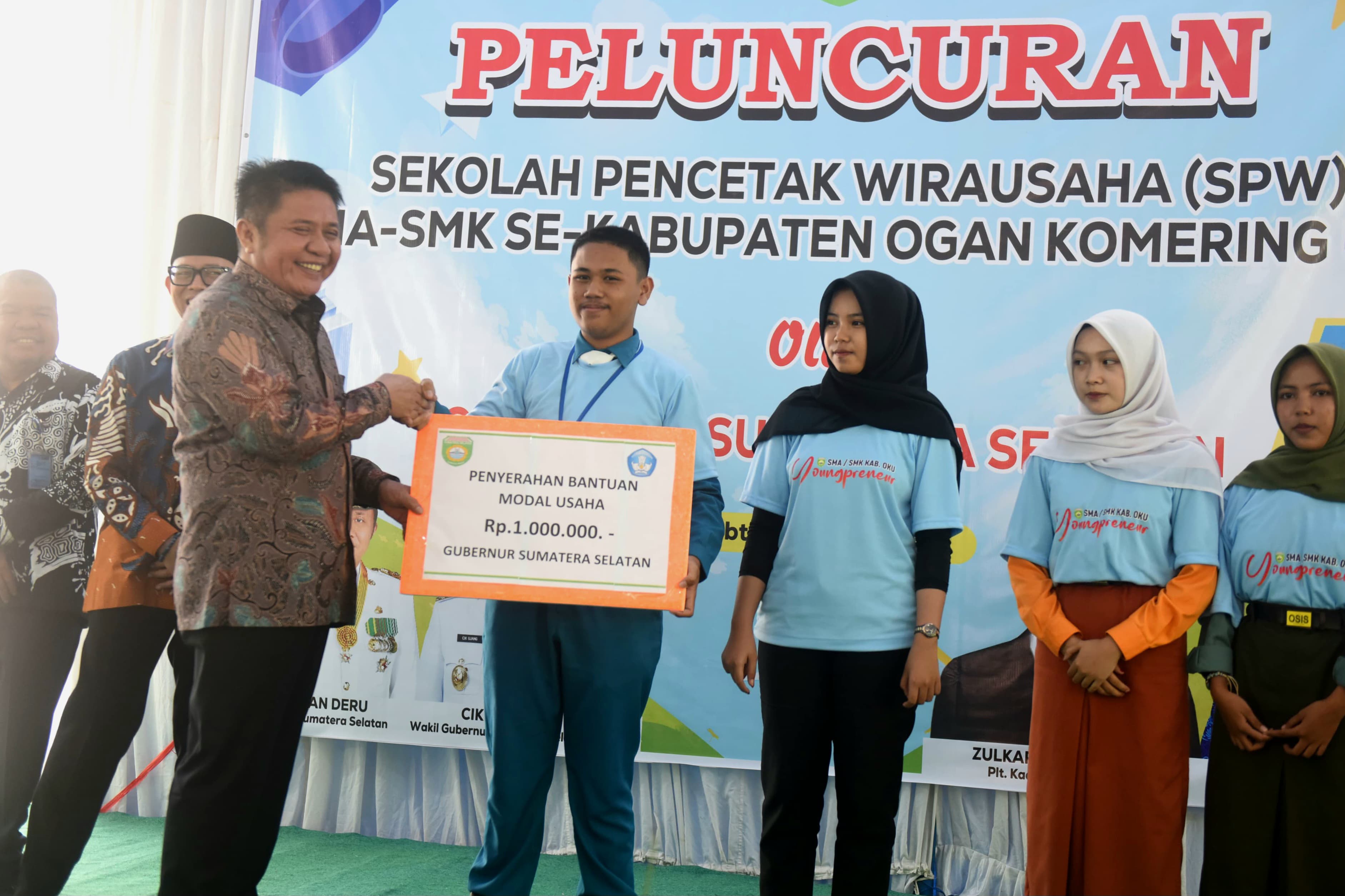 Gubernur Herman Deru, Siswa SMK OKU Harus Jadi Wirausahawan Muda yang Kreatif dan Berintegritas