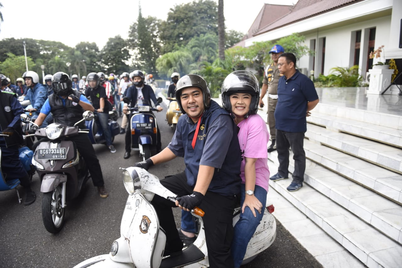Keliling Kota Palembang Bersama Komunitas Vespa