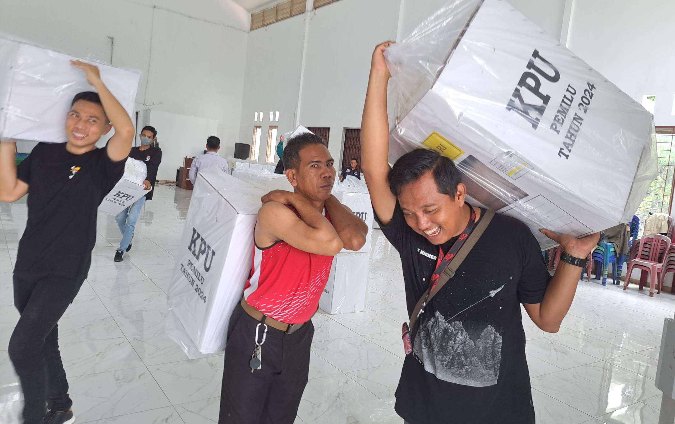 Logistik Pemilu di Kecamatan Sungai Lilin Mulai Bergeser Ke PPS, Besok Baru Dikirim ke TPS