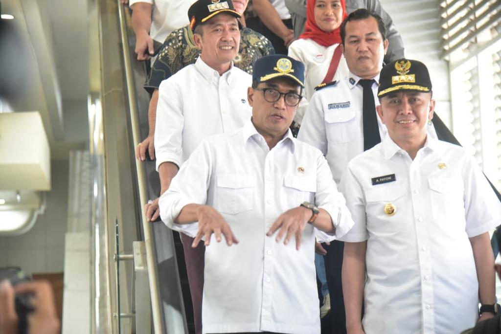 Menhub RI Bersama Pj Gubernur, Tinjau Fasilitas LRT Terintegrasi dengan Angkot Feeder Kota Palembang