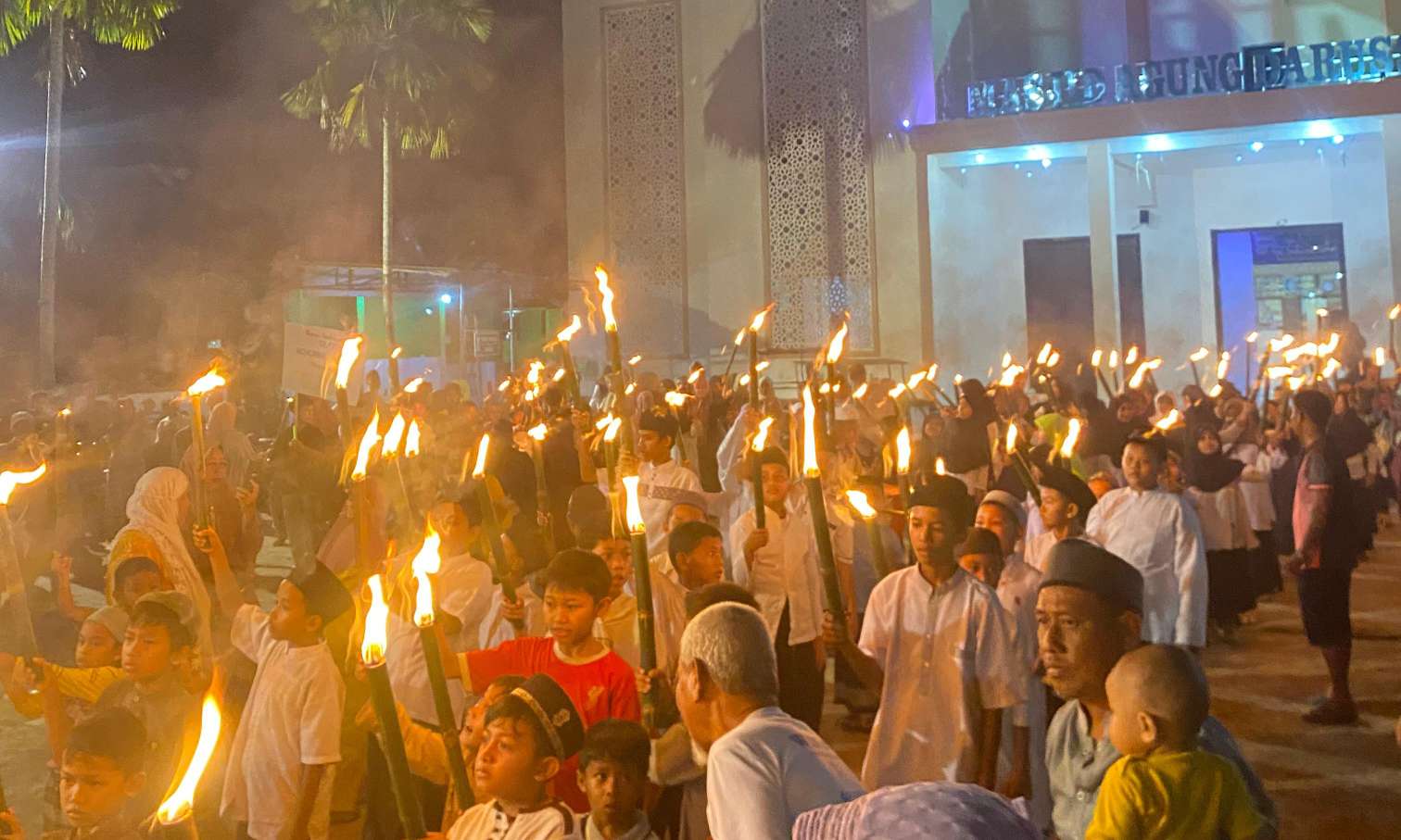 Semarak 1 Muharram 1447 H, Warga Sungai Lilin Kembali Gelar Pawai Obor