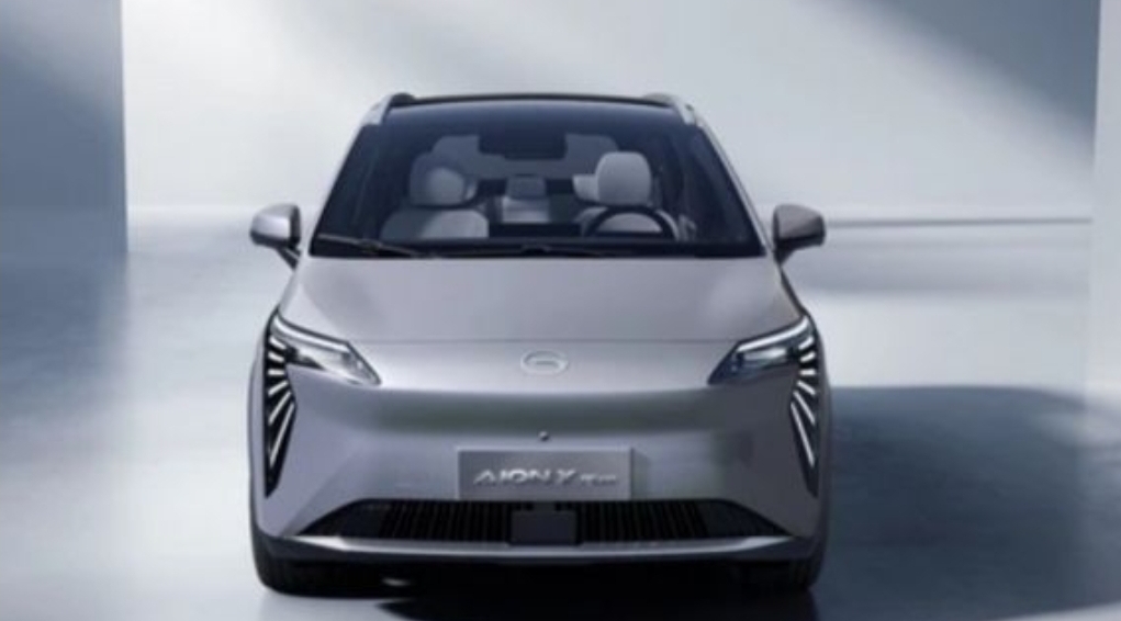 AION Y Plus 2025 Menawarkan Ubahan di Sisi Eksterior dan Interior