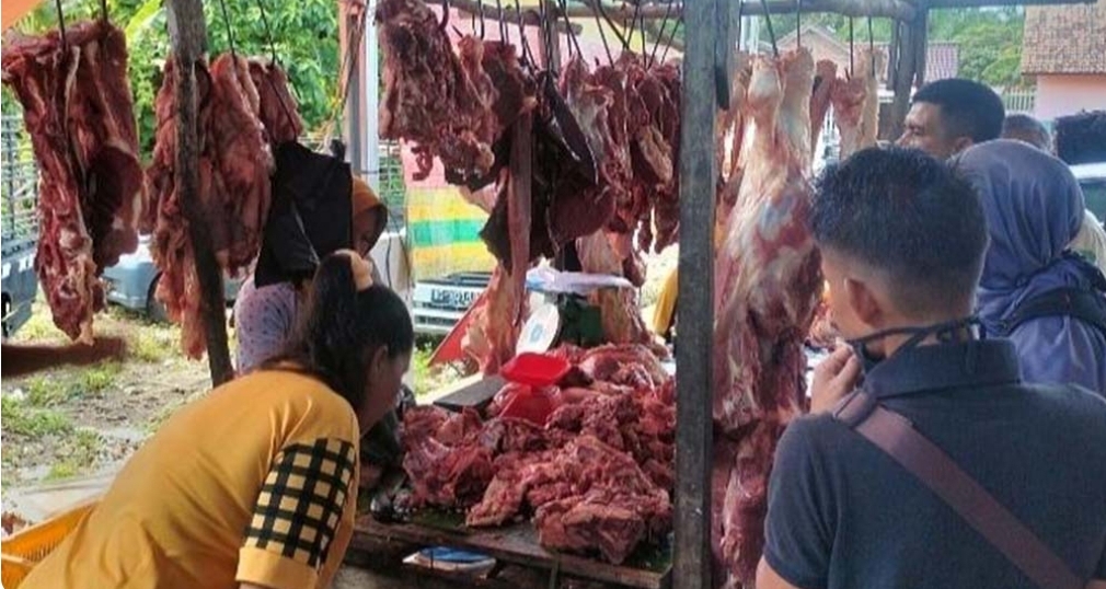 Usai Lebaran Idul Adha, Begini Harga Daging di Pasar Kalangan Sanga Desa