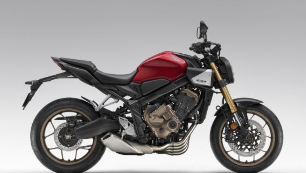 Honda CB650R Kini Memiliki Fitur e-Clutch, Cek Harga Terbarunya di Sini